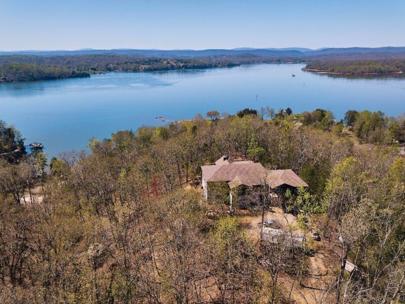 REAL ESTATE AUCTION – SUBJECT TO COURT CONFIRMATION: 4.43 Acre Lakeview Tract with Mostly Complete Home