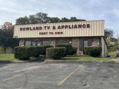 REAL ESTATE: ONLINE ONLY AUCTION, ESTATE OF WAYNE ROWLAND: 4,000 SF COMMERCIAL BUILDING IN KNOXVILLE